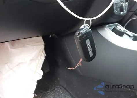 2019 Jeep Compass Latitude 4X4 from USA, damaged, VIN 3C4NJDBB8KT704168